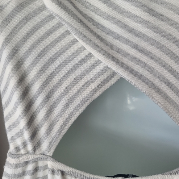 NWT Soft Flowy Dress Preppy Comfy Sz Large Striped Spring Cutout Cream Summer - Picture 5 of 10